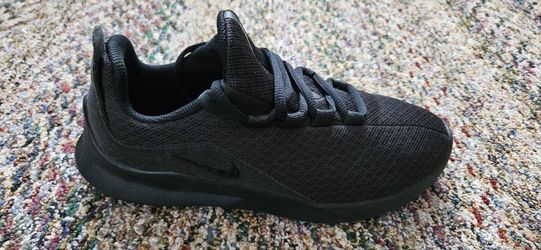 7.5 Womens Nike Viale Sneakers