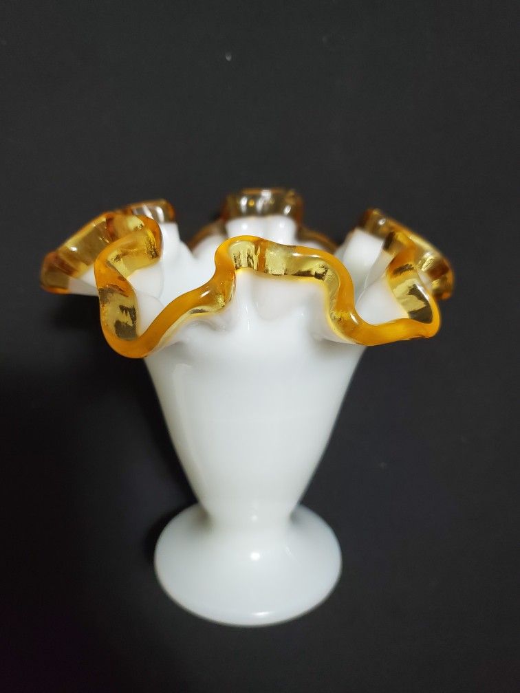 Fenton Vintage Amber Gold Crimped Ruffle Vase