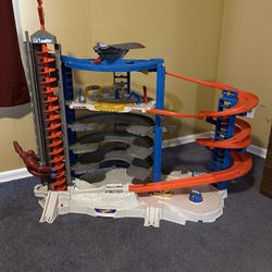 Hot Wheels Garage