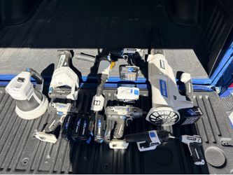 Lot of Hart power tools! (9 tools and 7 Batteries)