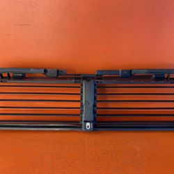 2020 2021 2022 2023 GMC ACADIA FRONT GRILLE SHUTTER OEM (contact info removed)3