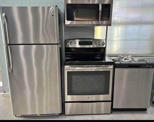 Stainless steel kitchen appliances set