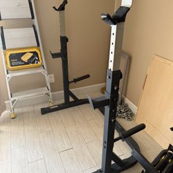 Squat Rack With Bench And Storage Arms