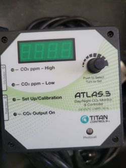 CO2 Controller And Regulator