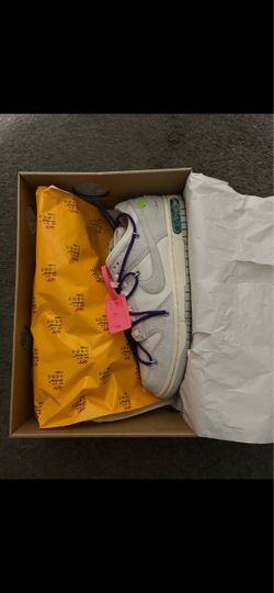 Nike dunk off white size 10.5