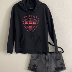 AEO Hoodie Size: M and A&F High Rise Shorts size: 6w28