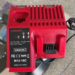 Drill .+Battery +Charger