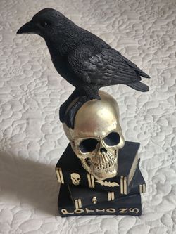 Gothic Raven Skull Figurine Statue