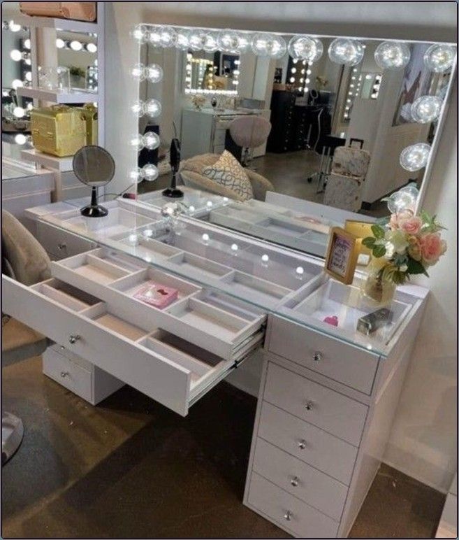 White Vanity Glam Hollywood Look Makeup Table New