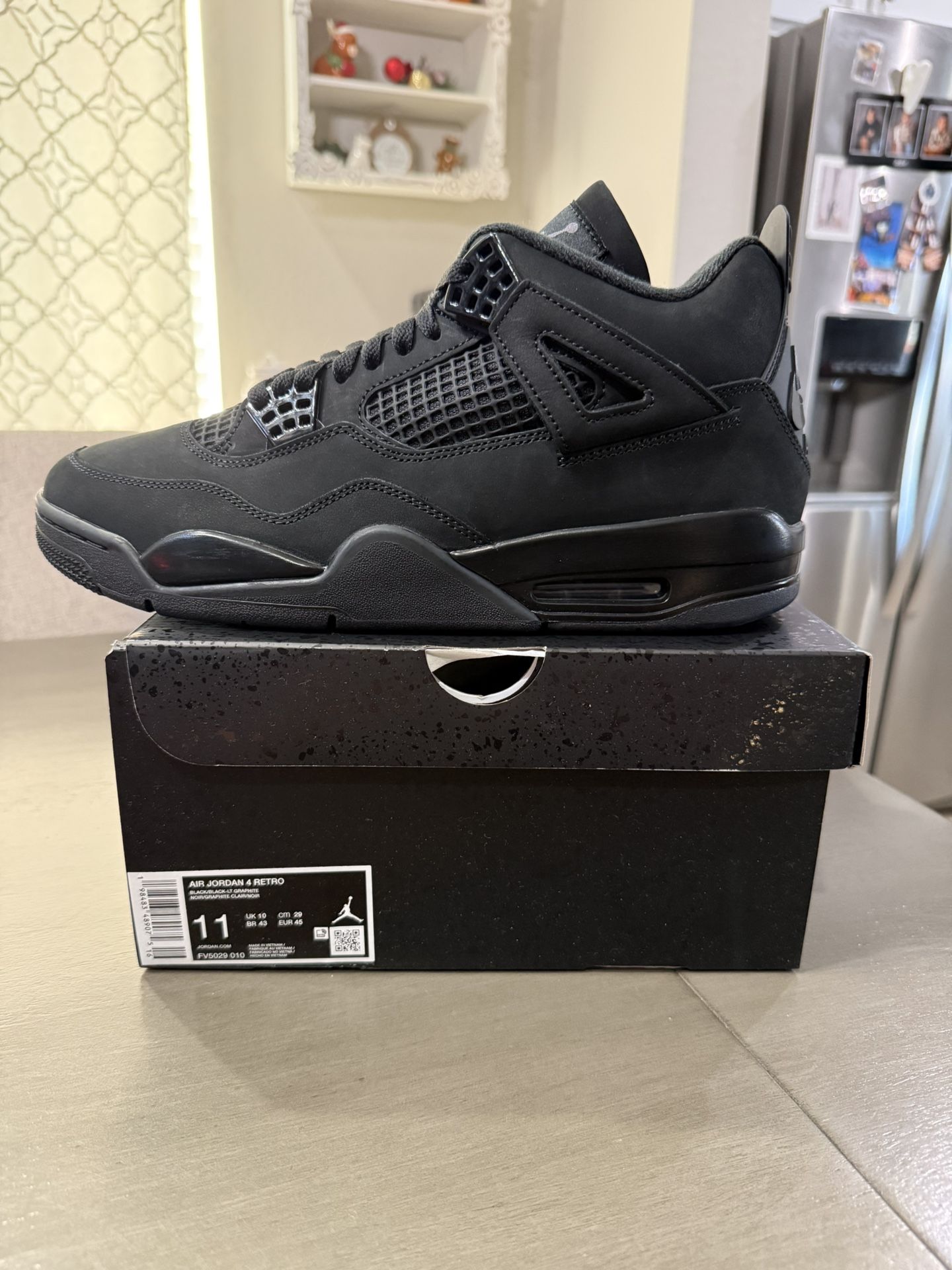 Jordan 4 Black Cat