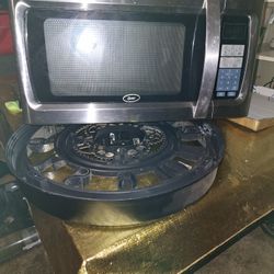 Working Microwave