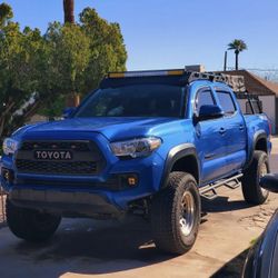 Yokohama Geolander A/T G015 285/75R16 on 16x9 Wheels – TPMS – 6x5.5