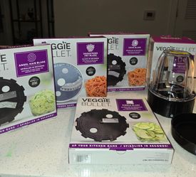 Brand New Veggie Bullet Accessory kit for sale