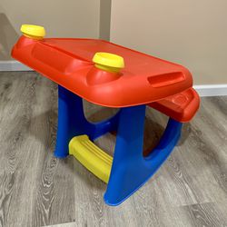 Kids Furniture: Study Desk