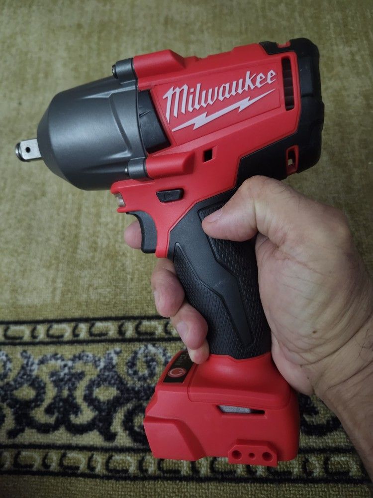 18v Milwaukee Impact Wrench 1/2 inch Tool Only