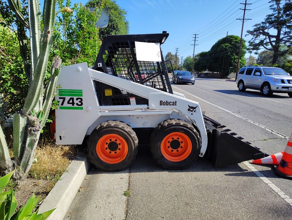 Bobcat 743