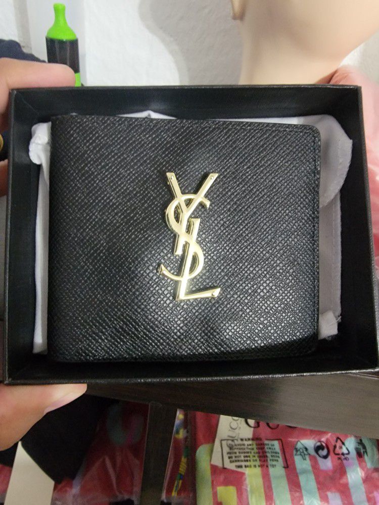 Brand New Louis Vuitton Women's Wallet for Sale in Las Vegas, NV - OfferUp