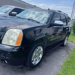 GMC Yukon 