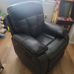 Recliner/ Sofa