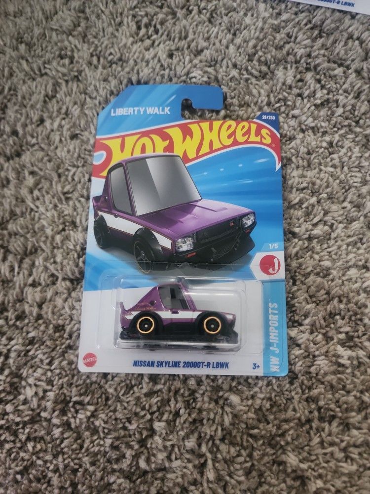 Hot Wheels Nissan Skyline 2000GT-R LBWK Toon'd Liberty Walk