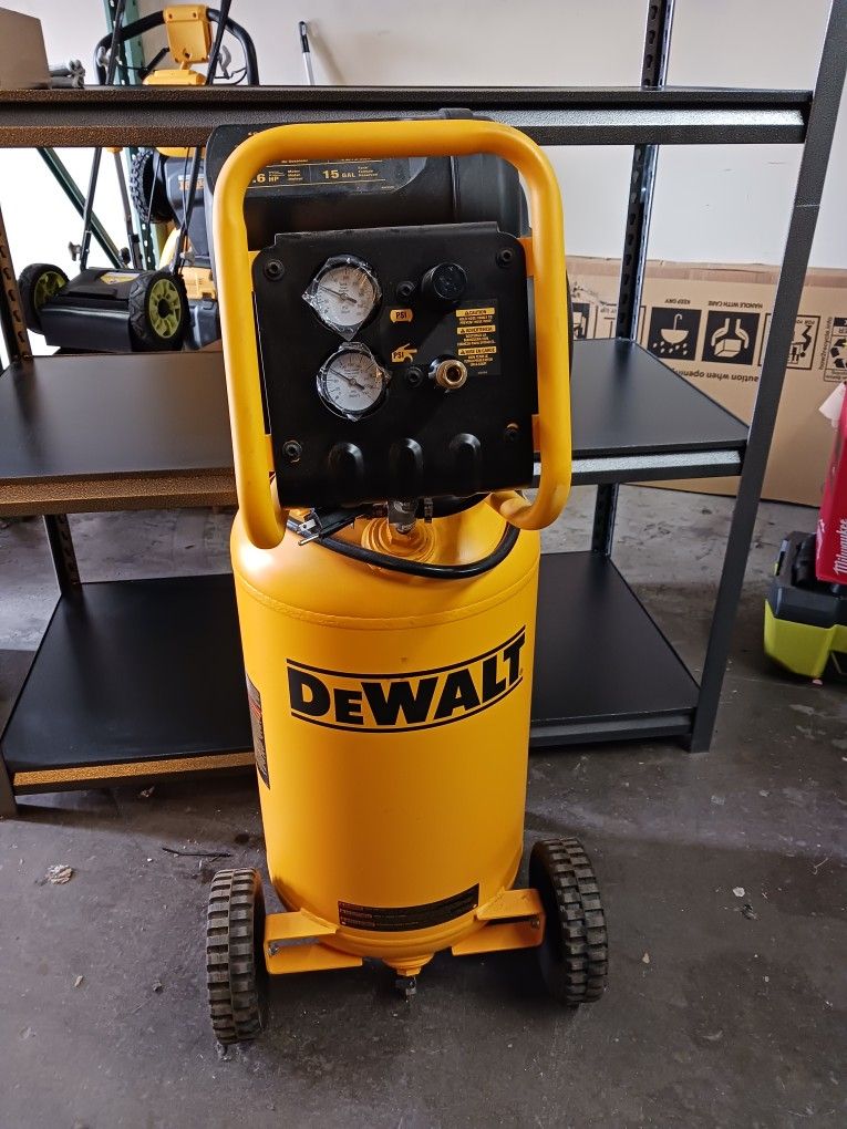 DeWalt 15 Gallon 225 PSI Compressor. New