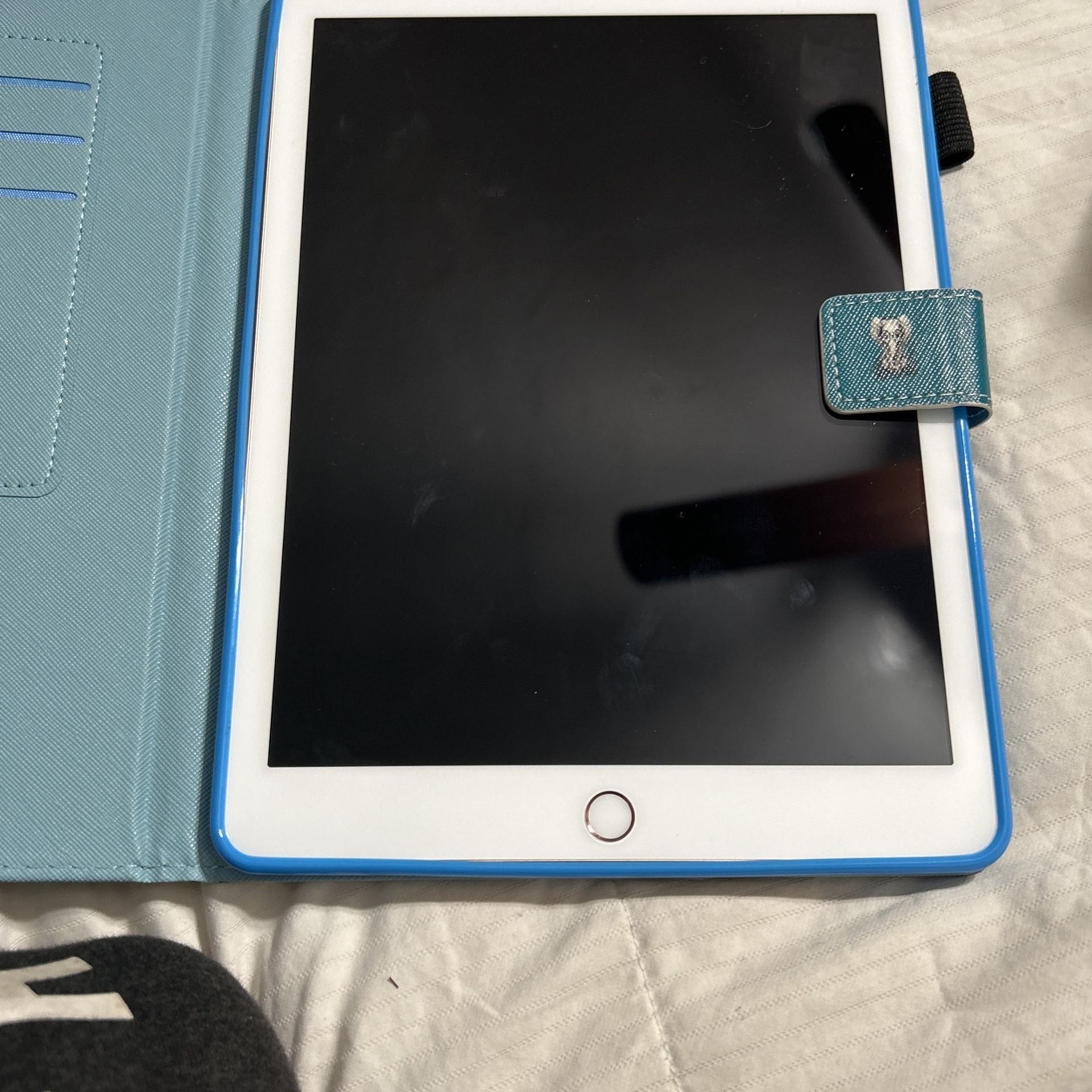 iPad 6th Generation 32 GB