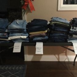 woman’s brand name jeans 