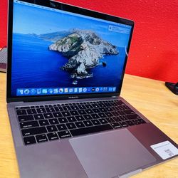 MacBook Pro 2017 256GB 8GB Ram 