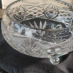 Vintage 3-footed Round Starburst Crystal Bowl