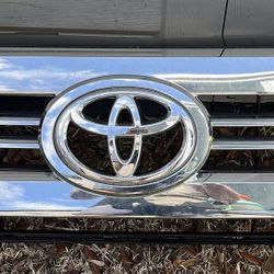 2014-2017 TOYOTA TUNDRA FRONT BUMPER GRILLE GRILL OEM 53114-0C080 14 15 16 17