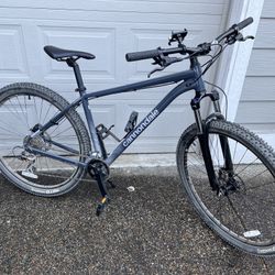 Cannondale Trail 6 Mountain Bike