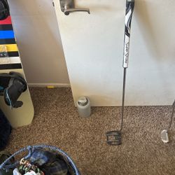 Oddessy Wrist Lock Putter 