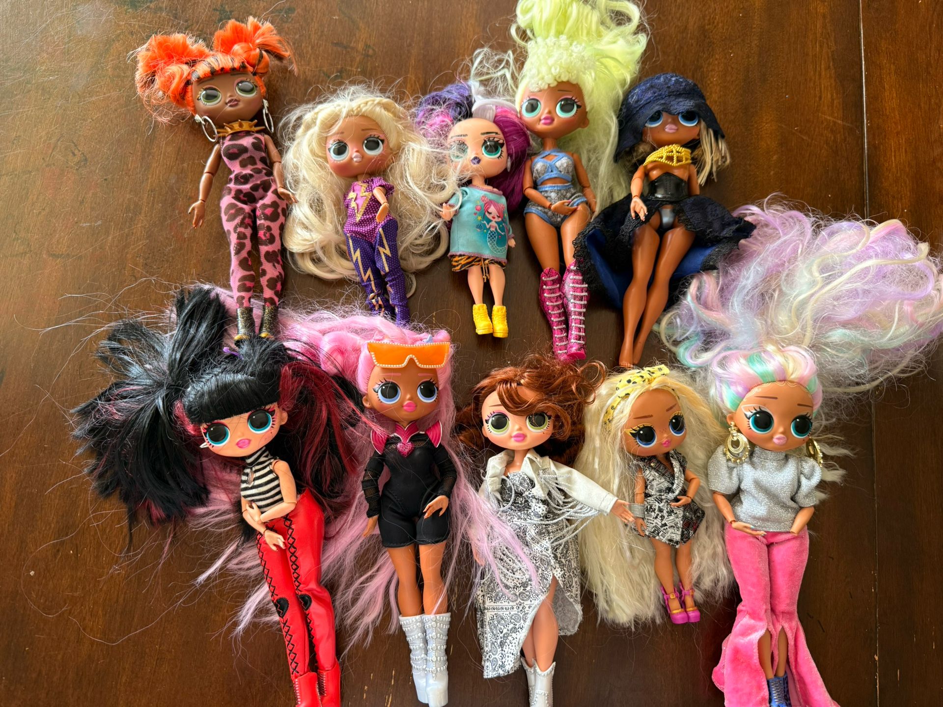Lot of LOL Tween Dolls