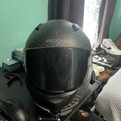Sedici Carbon Fiber Helmet