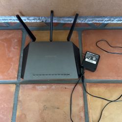Nighthawk D7000 Router