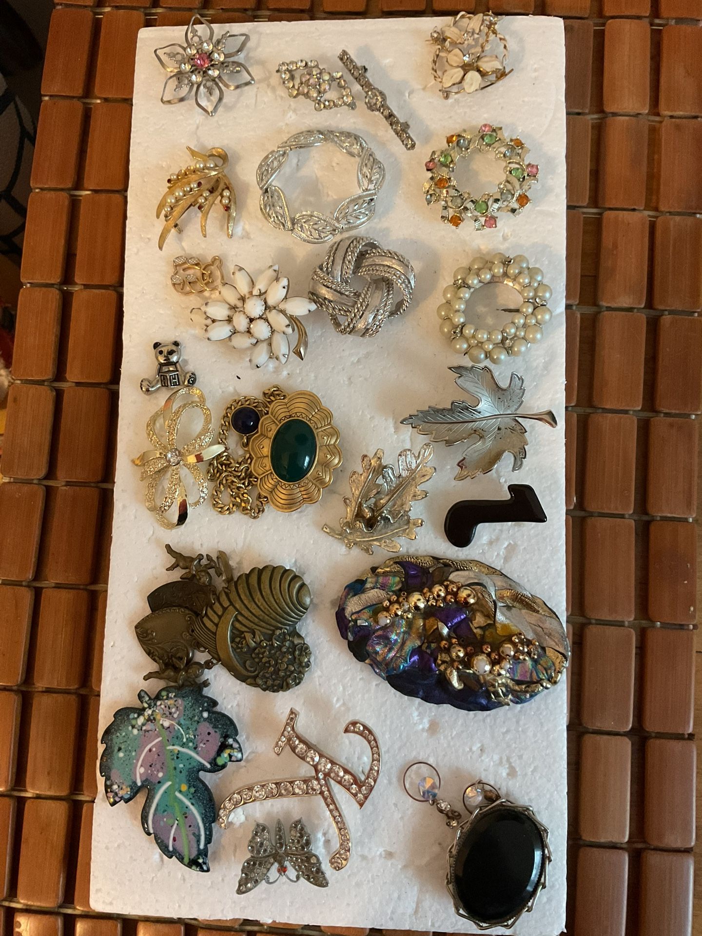 JEWELRY- Pins, Brooches And Earrings