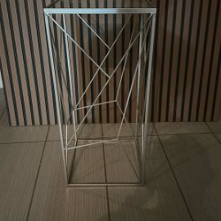 Side Tables 