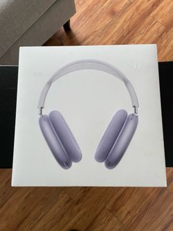 Purple Airpods Max