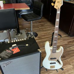 Bass Guitar With Amp Fender 800,W