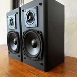 KLH AV1001B Hifi Bookshelf Speakers