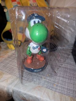 Yoshi booblehead