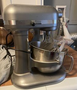 Kitchen aid stand mixer
