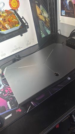 Alienware 17  Laptop Intel i7 R2 16GB RAM 1.5 TB HDD Windows 10