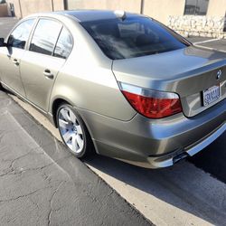 2004 BMW 530i
