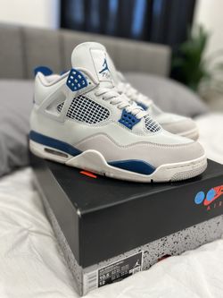 Retro Jordan Fours Military Blue