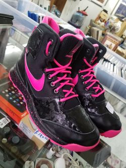 Girls acg boots size 7y