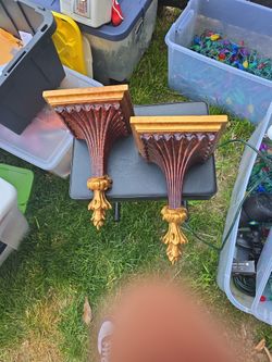 2 Wall Sconses