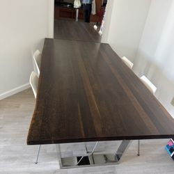 Dinning table with 4 chairs  $300 Solid wood