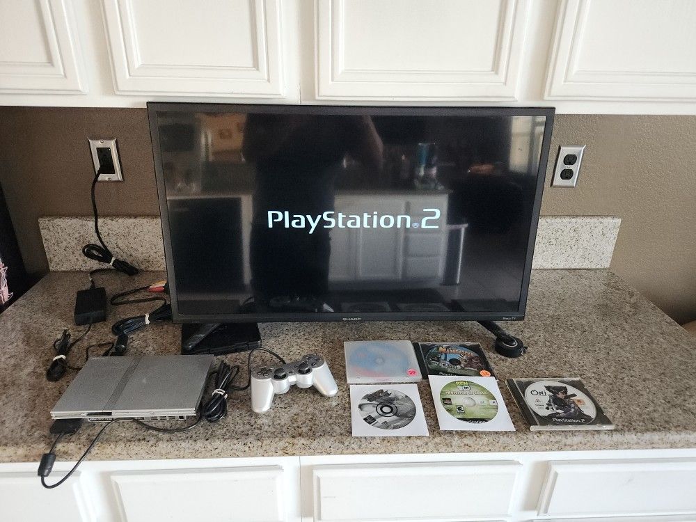 Silver Sony Playstation 2 Slim / Backwards compatible set!
