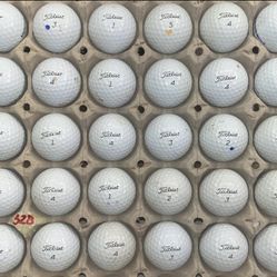 30 Titleist Pro V1 Golf Balls 4/3a Lot B32